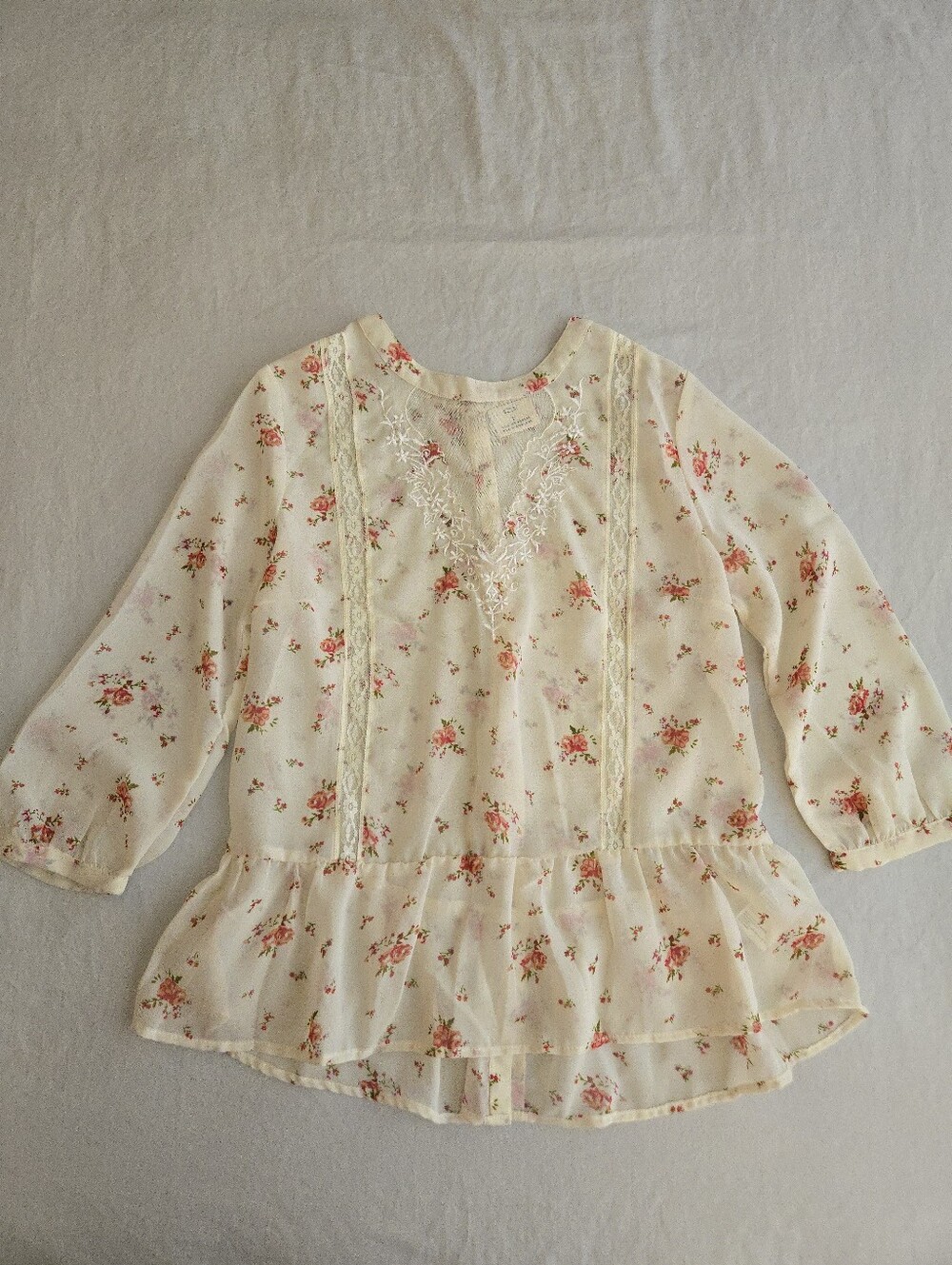 Anthropologie Pins & Needles Cream Floral Peasant Blouse EB4
